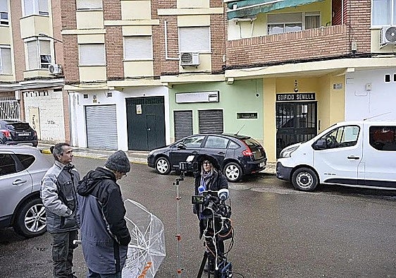 Trasladado a una cárcel de Sevilla el hombre acusado de matar a su mujer en Badajoz