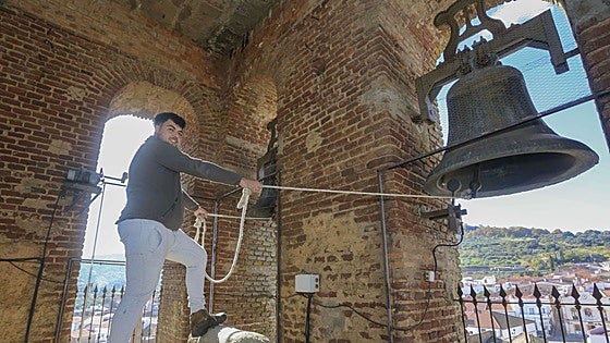 Los campaneros extremeños formalizan su inscripción como asociación cultural