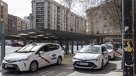 Las cinco nuevas licencias de taxi en Cáceres serán para los conductores con más antigüedad