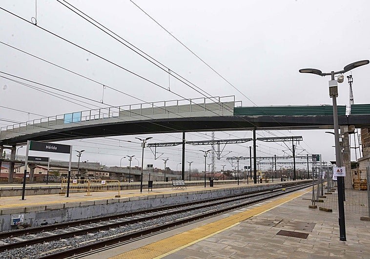 Por Mérida pide que la línea de alta velocidad se convierta en el eje Madrid-Mérida