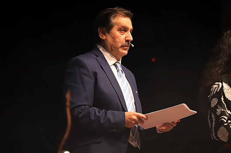 Muere José Luis Capilla, referente del periodismo local