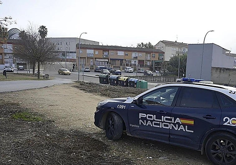 El arresto de un joven por disparos e incendio no frena los altercados en Cerro de Reyes y San Roque