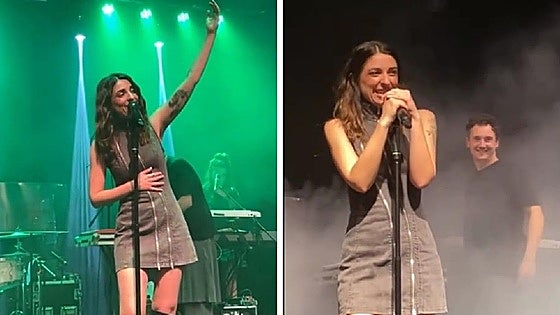 El emotivo homenaje a Extremadura de Chica Sobresalto en su concierto en Badajoz