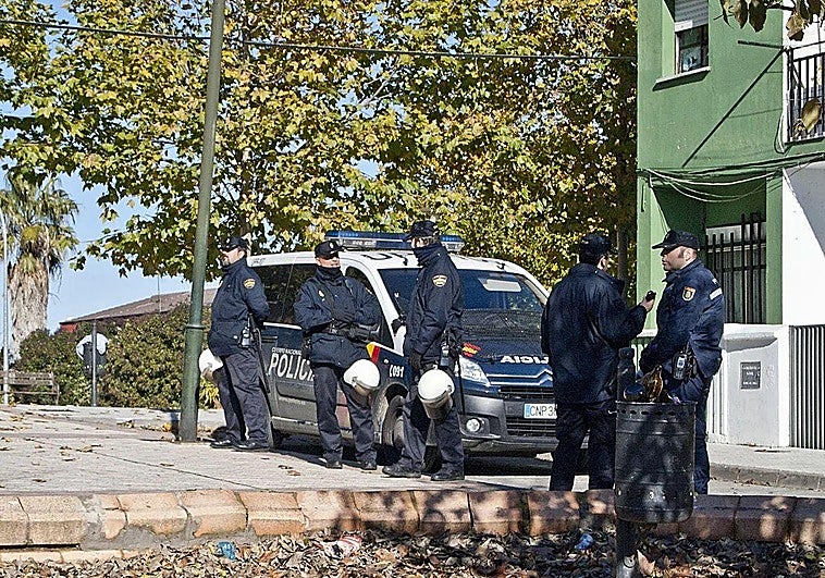 El enfrentamiento de dos familias de Badajoz deja otros dos arrestos por amenazas e incendio