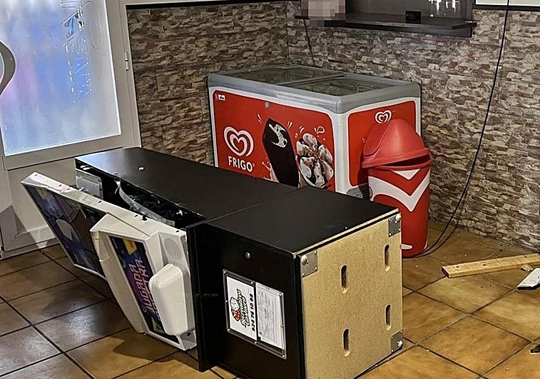 Desarticulan una banda que robó 30.000 euros de máquinas y cajas de bares y restaurantes de La Siberia y La Serena