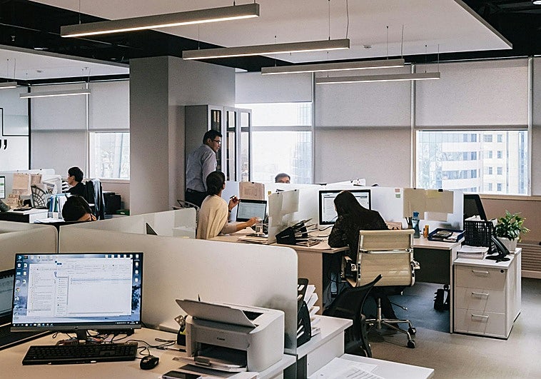 La Junta de Extremadura abonará a sus empleados este mes el segundo pago del 2% pendiente de 2020