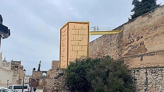 Apamex responde a la polémica por el ascensor de la Alcazaba: «La ley obliga a garantizar la accesibilidad del patrimonio»
