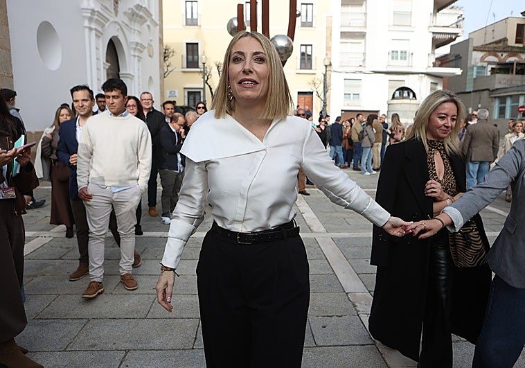 Extremadura cumple tres meses con un Gobierno en funciones y sin fecha para el final del bloqueo