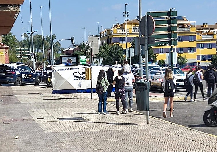 Muere una mujer al precipitarse desde un sexto piso en Badajoz