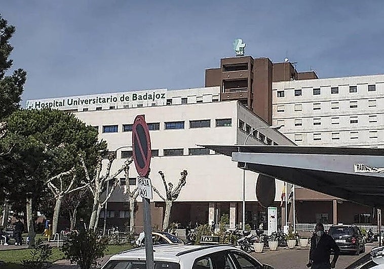 Herido grave un trabajador de 23 años al caer de una altura en Badajoz