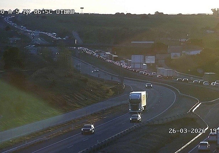 Un accidente en la A-5 complica el tráfico entre Madrid y Extremadura