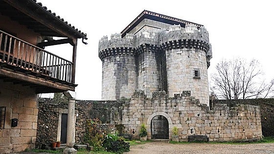 Una mujer herida tras sufrir una caída en el Castillo de Granadilla
