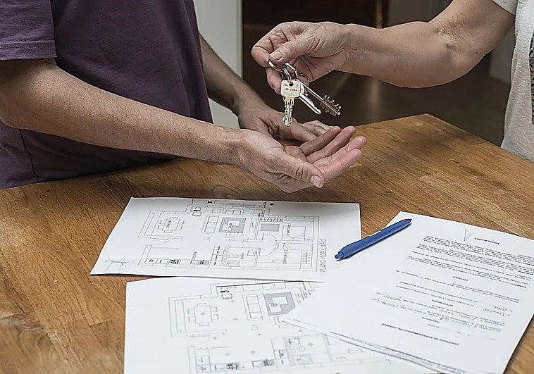 Más de 19.000 contratos de alquiler en Extremadura, pendientes de que se mantenga la prórroga que limita su subida