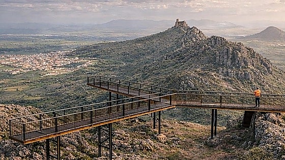 Extremadura estrena un nuevo mirador que aspira a convertirse en el balcón a La Siberia y La Serena