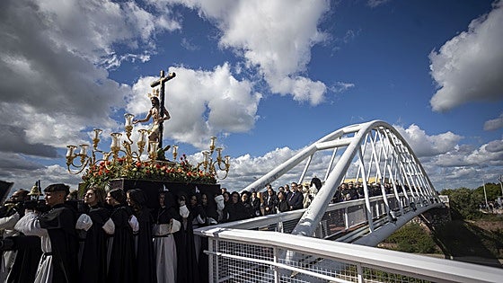 El Sábado Santo de Cáceres arranca en el barrio de Mejostilla