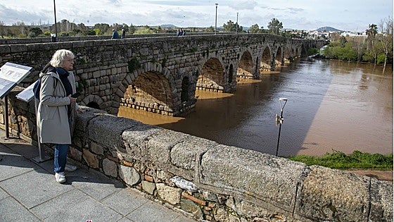 La Confederación trae a escolares para explicar parajes naturales del Guadiana en Mérida