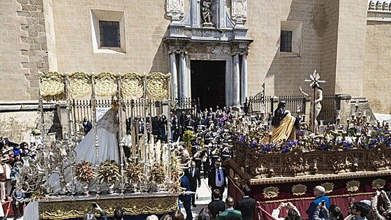 El Resucitado y la Virgen de la Aurora llenarán de júbilo la plaza de España