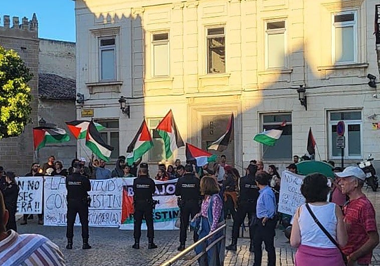 Polémica en Badajoz por coincidir la procesión del Santo Entierro con la protesta propalestina