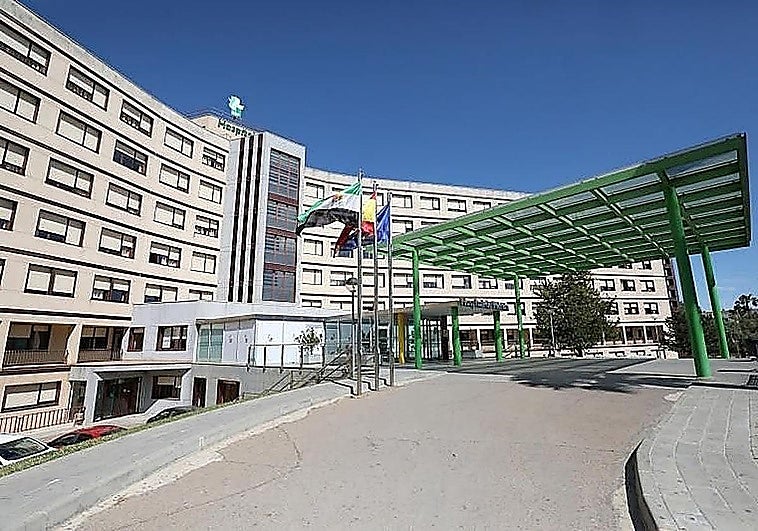 Un hombre de 40 años resulta herido tras una caída de altura en Mérida