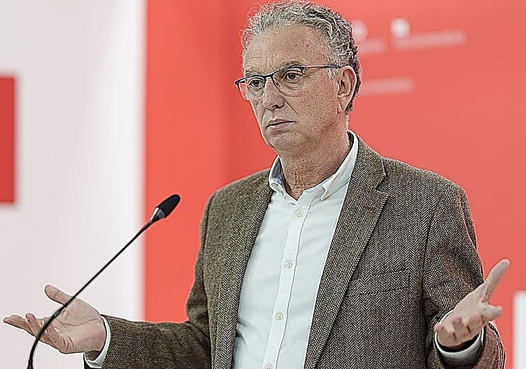 Quintana hace un llamamiento a los 9.366 militantes del PSOE para votar en primarias