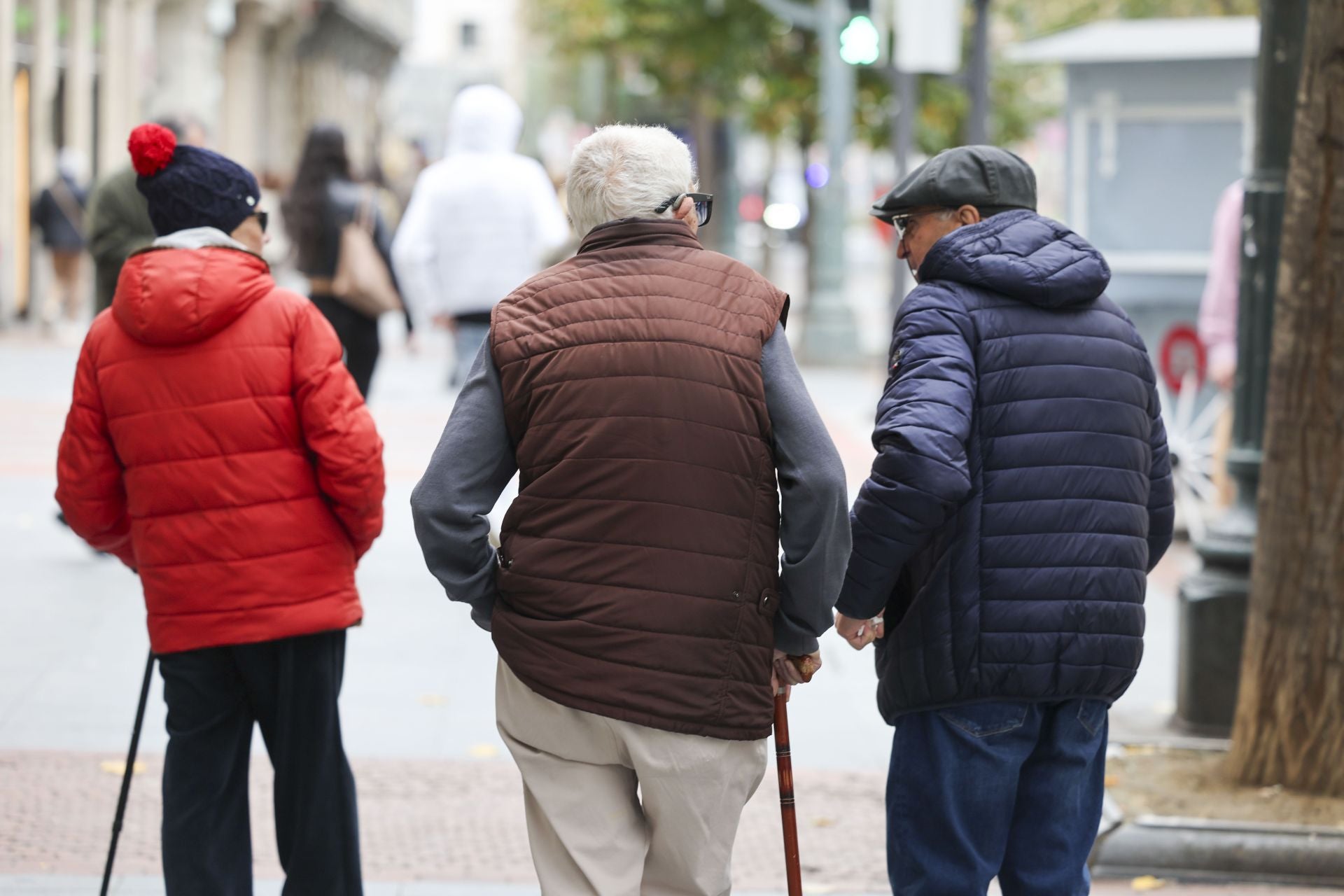 Jubilarse a los 65 o a los 67: las claves del sistema que entra en vigor en 2027