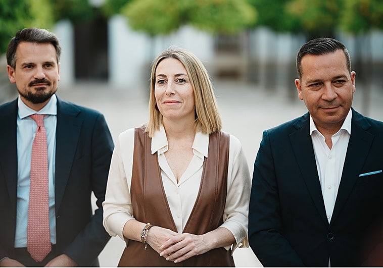 Las medidas del pacto a aplicar «desde el primer día»: competencias de Vox en campo y política migratoria