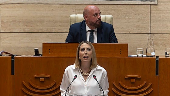 Guardiola defiende la legalidad del pacto con Vox: «Mi Gobierno jamás va a incumplir la ley»