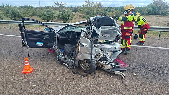 Muere un hombre de 40 años tras el choque entre dos vehículos en la A-66 en la provincia de Badajoz