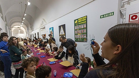El primer Womad Cáceres entre tijeras y cartones