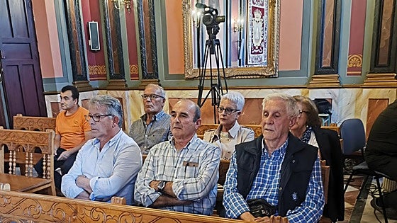 La oposición impulsa un plan de mejoras en el centro de mayores de Huertas de Ánimas