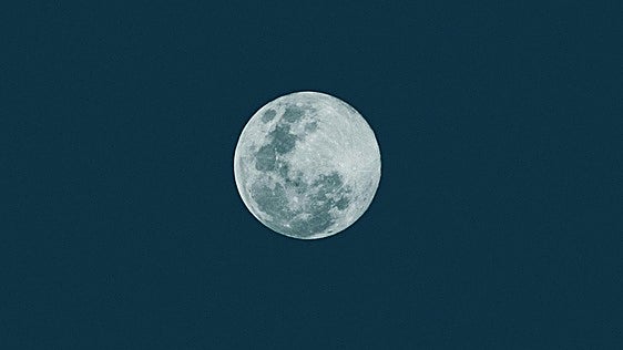«Una rara Luna azul para cerrar el mes»: la NASA anima a observar el cielo este fin de semana