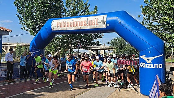 Más de 250 médicos y pacientes participan en la carrera popular del Colegio de Badajoz