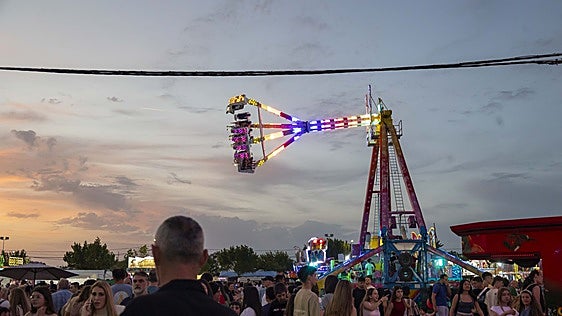 Las intoxicaciones graves por drogas y los mareos por el calor marcan la actividad sanitaria de la Feria de Cáceres