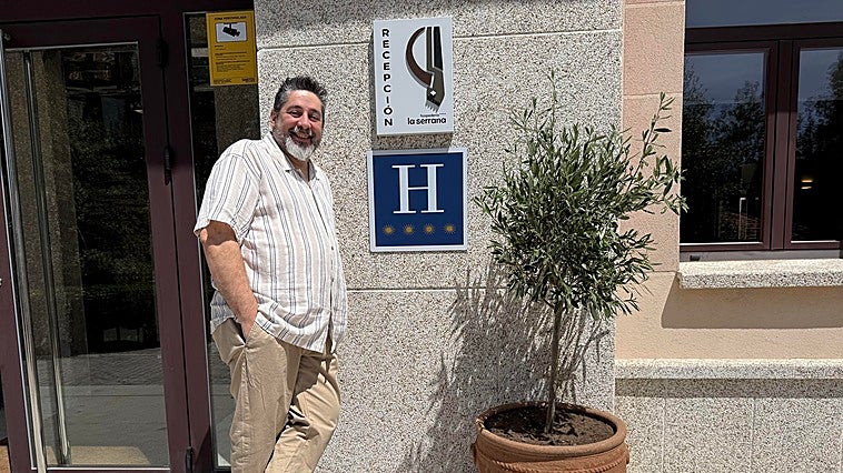 La Hospedería La Serrana de Piornal reabre sus puertas 13 años después