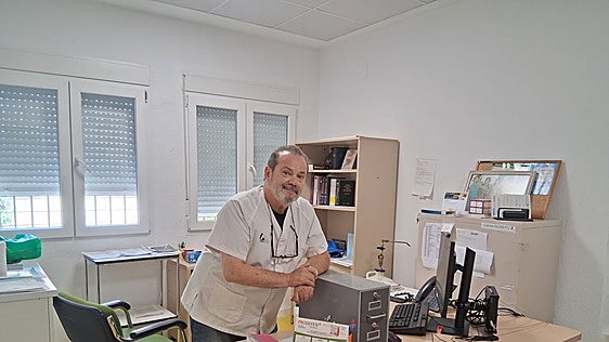 «Me voy a jubilar de médico rural y no sé si llegará alguien para sustituirme»