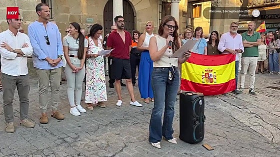 Unas 700 personas salen a la calle en Plasencia en apoyo a Ceuta