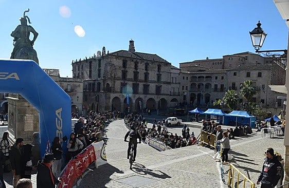 La asociación ciclista de Trujillo retoma las pruebas en la ciudad