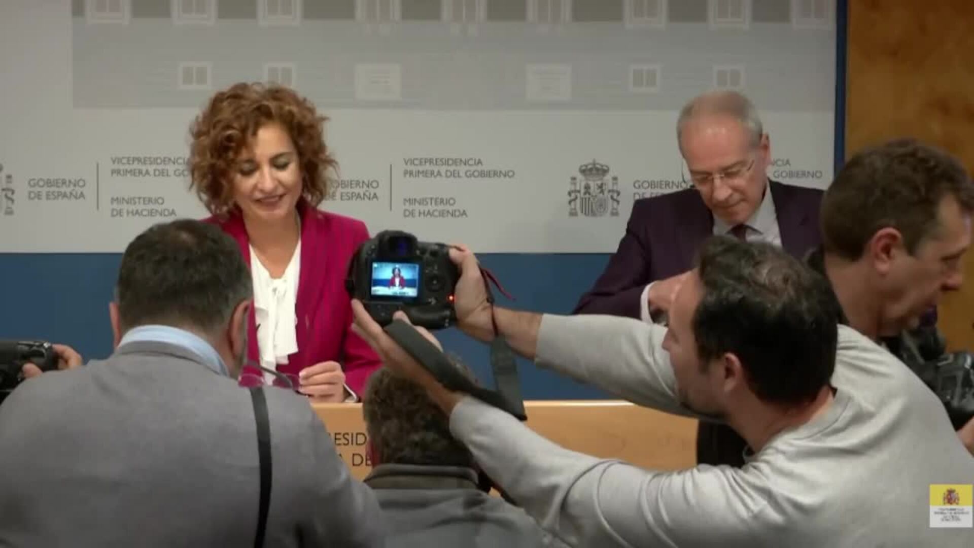 Gobierno plantea elevar el porcentaje de cesión a comunidades del IRPF e IVA