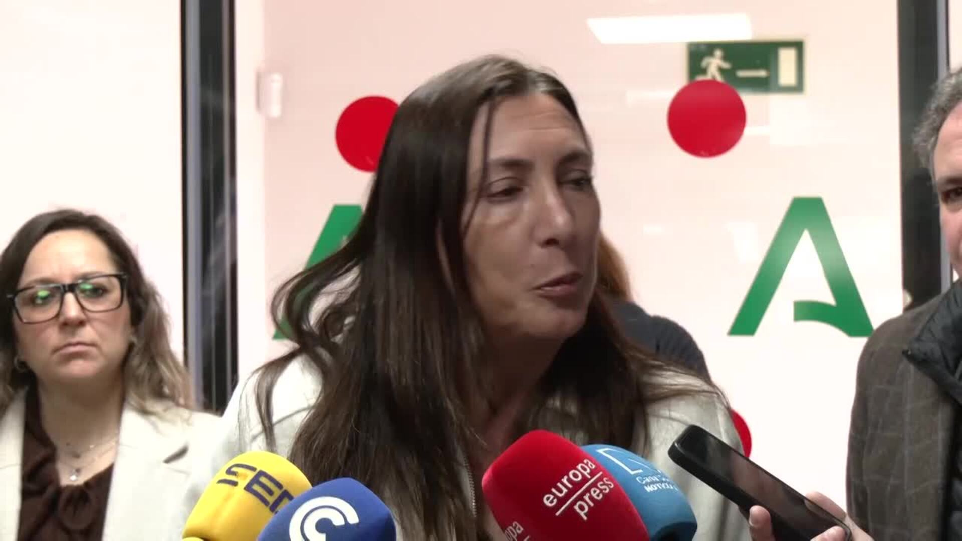 La Junta invierte más de 10 millones para contratar a 887 jóvenes desempleados.