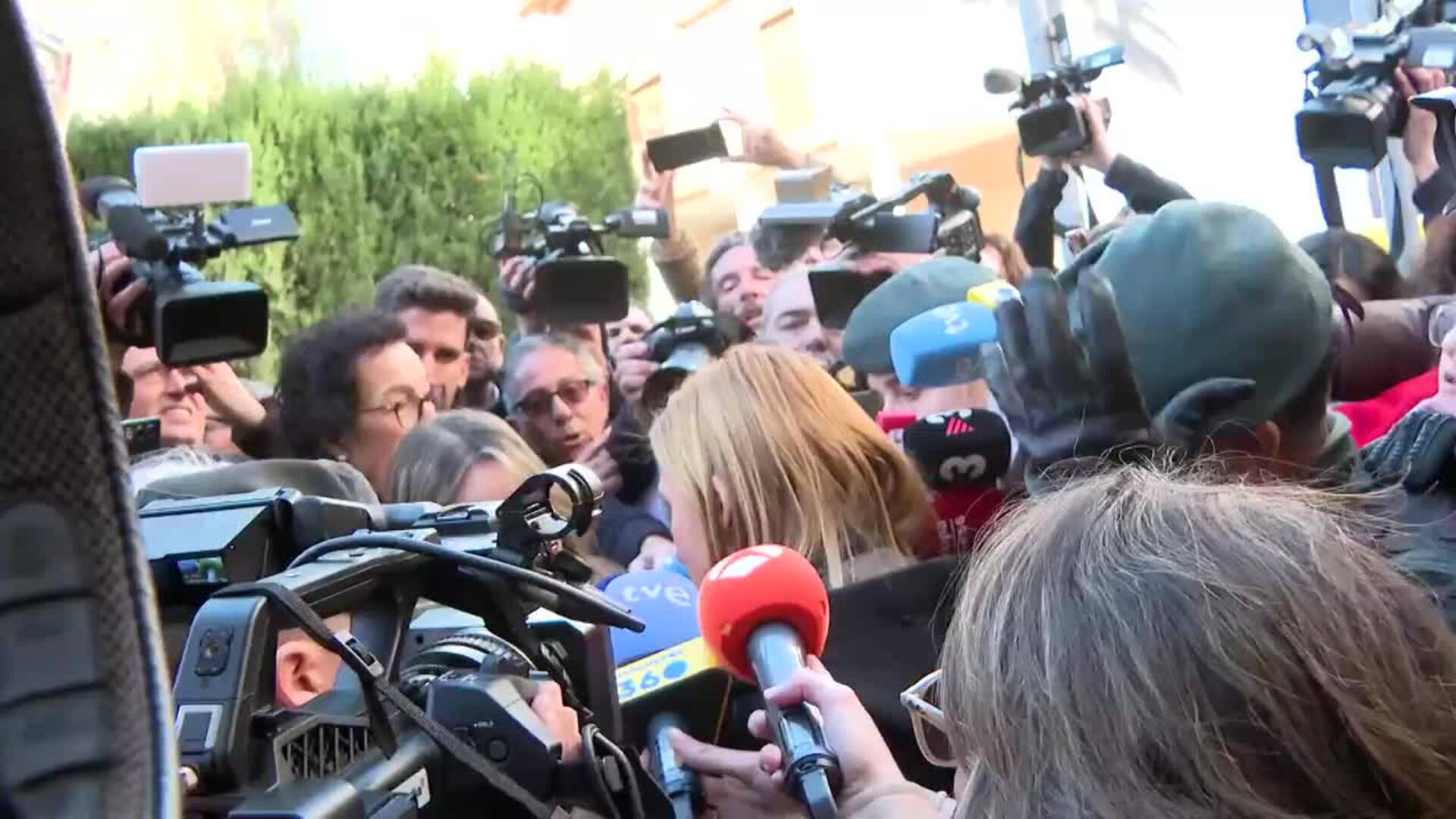 Pradas pide una reunión a víctimas de la dana tras su careo con Cuenca: "Estoy con vosotros"