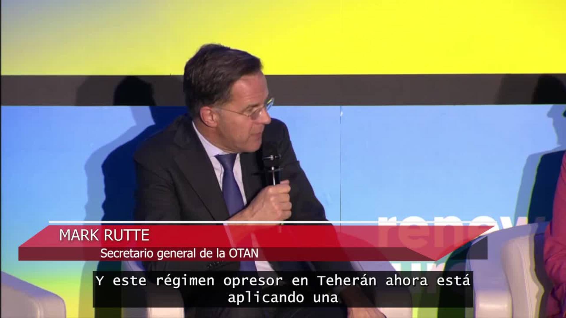 La OTAN vigila "día a día" la crisis en Irán mientras Trump anima a "tomar las instituciones"