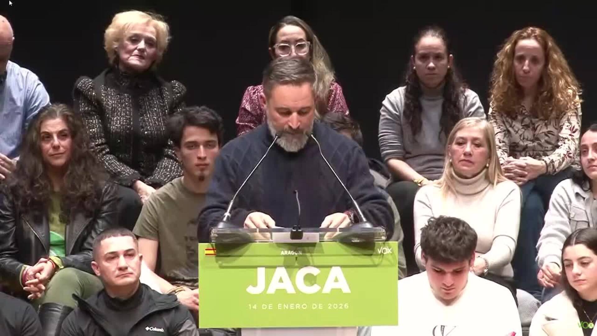Abascal (Vox) urge a acabar con "la estafa bipartidista": "Lo tienen todo bien amañado.