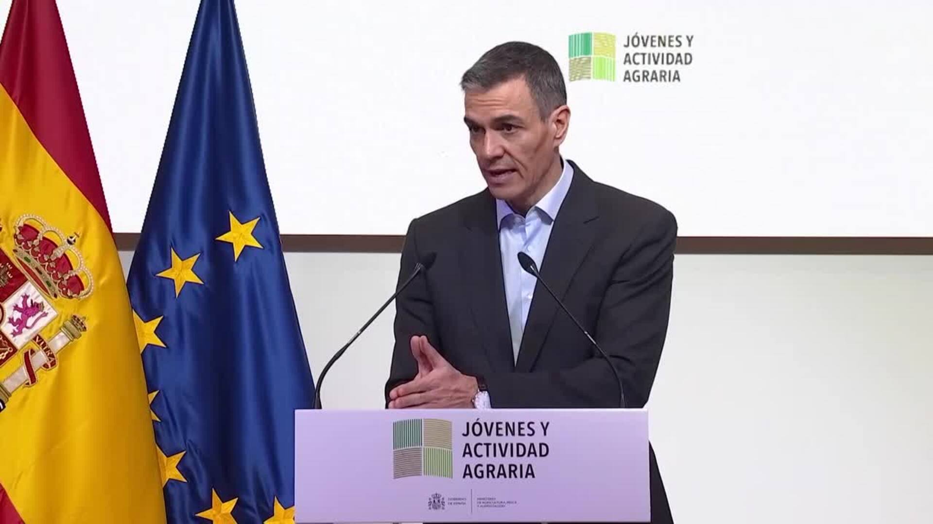 Sánchez anuncia medidas para impulsar el reto "urgente" del relevo generacional en el campo