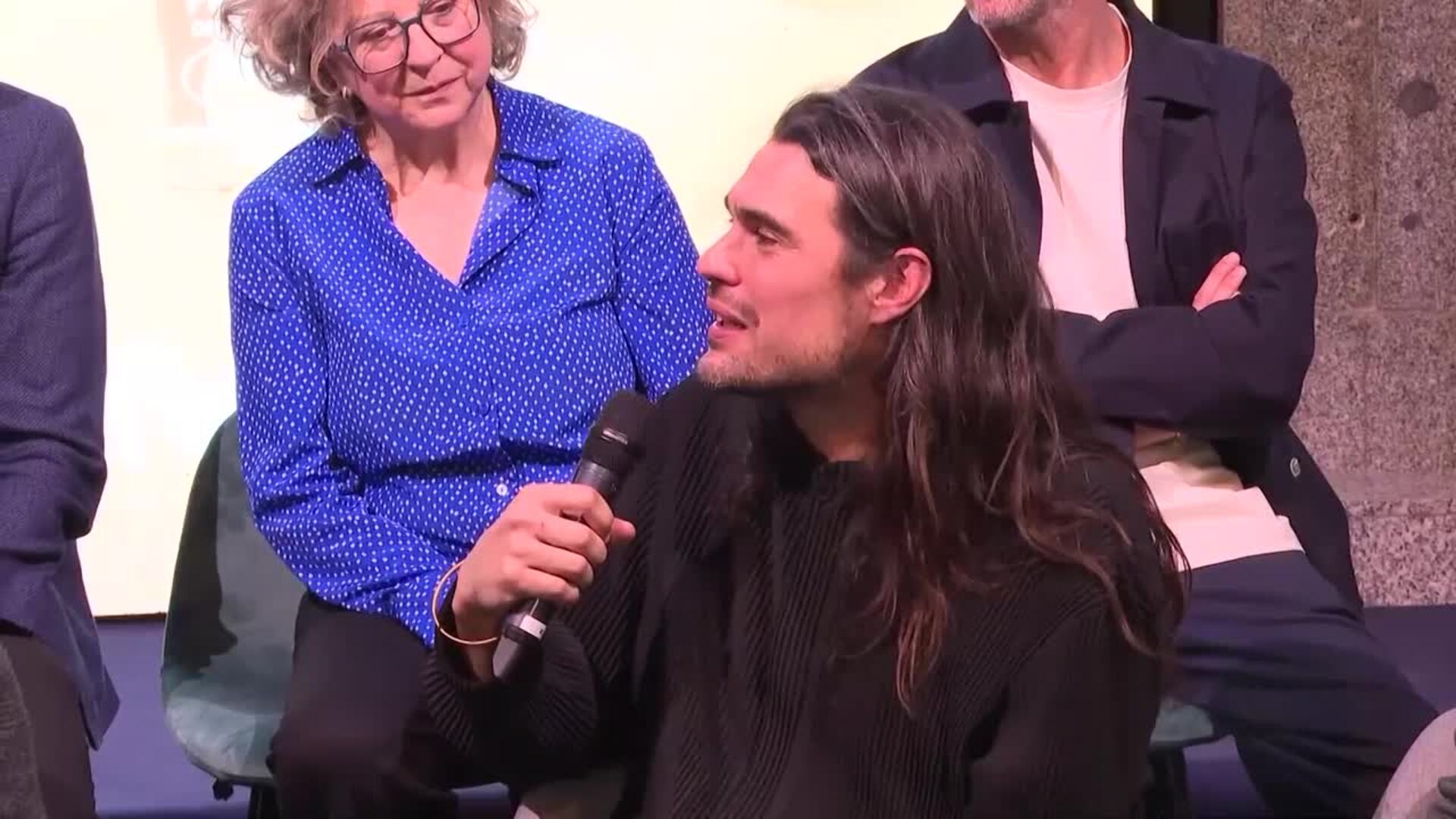 Oliver Laxe, tras las nominaciones de 'Sirat' a los Oscar 2026: "Competimos con dinosaurios"