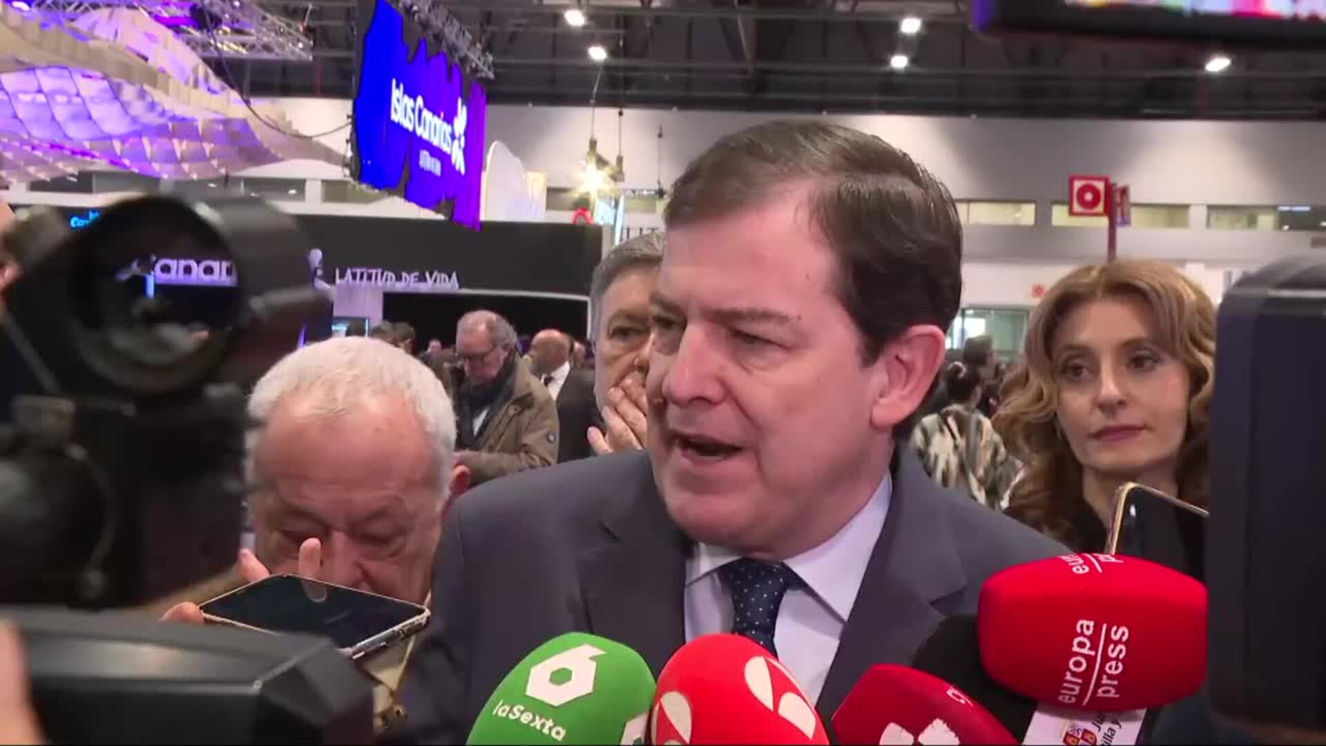 Mañueco no entra a valorar la gestión de Puente del accidente de Adamuz