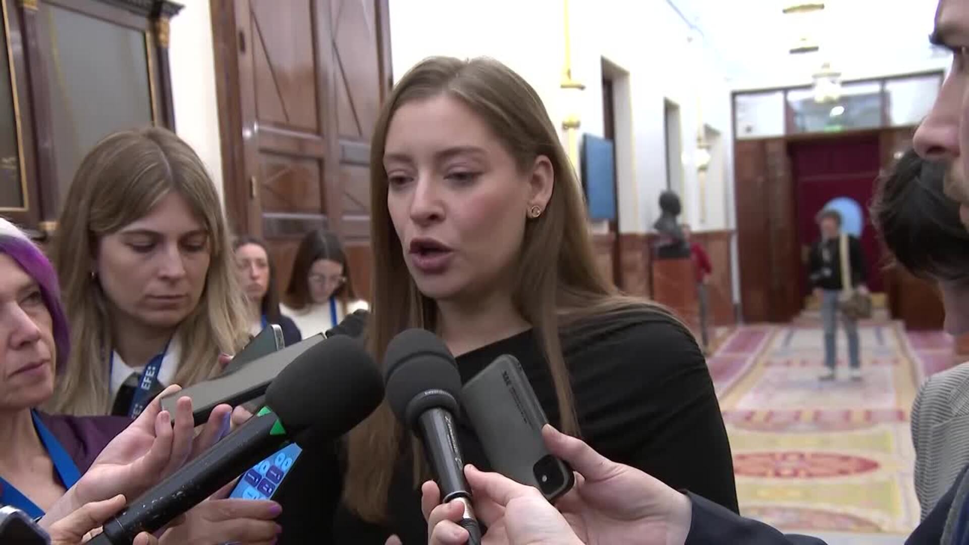 El PP ve "frívola" la regularización "masiva" de migrantes del PSOE