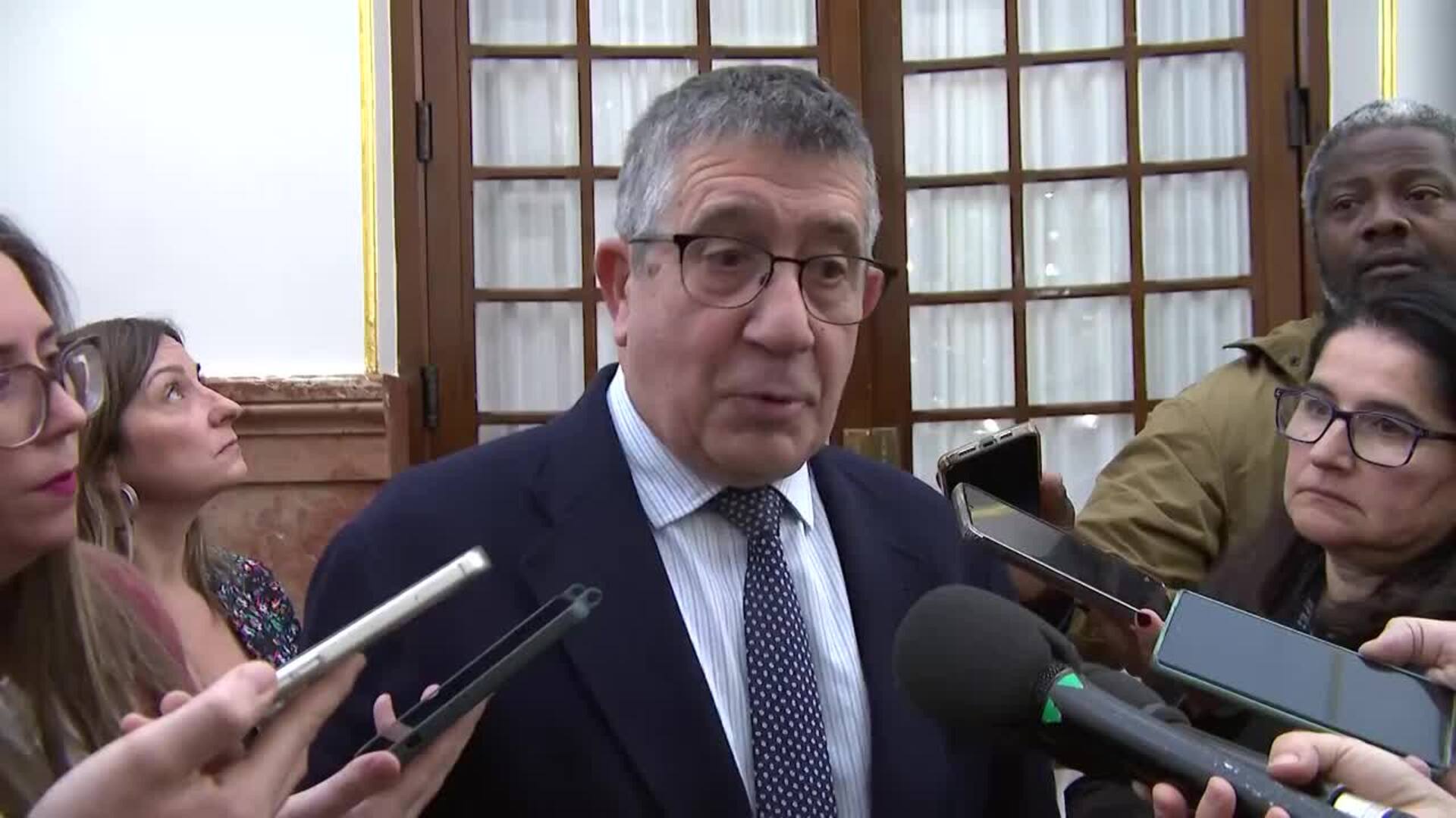 Patxi López señala que el PP "votó a favor" de la regularización de migrantes