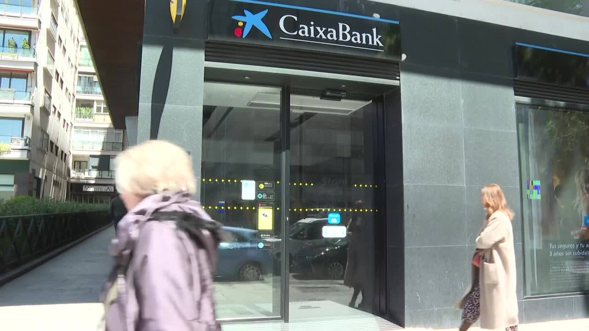 CaixaBank gana 5.891 millones en 2025, un 1,8% más