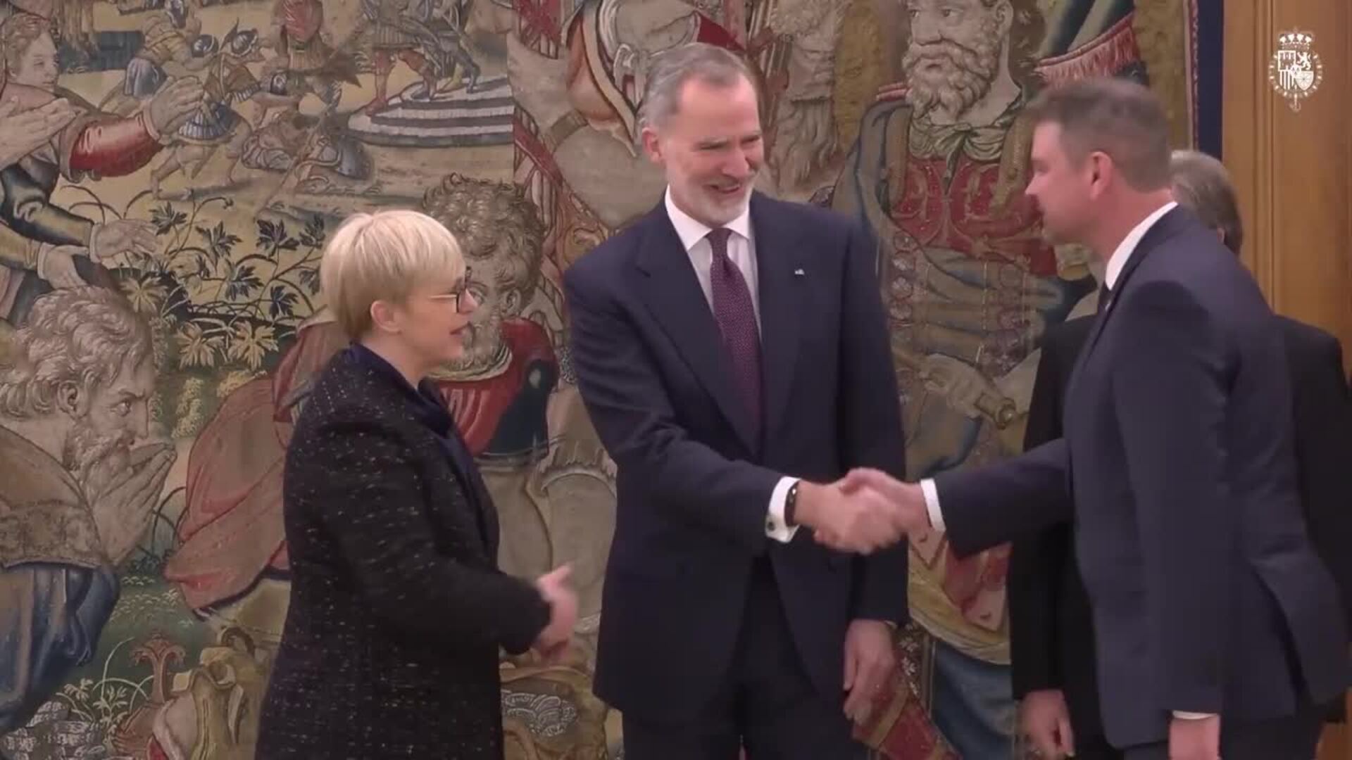 El Rey Felipe VI, de lo más sonriente, celebra su 58 cumpleaños trabajando