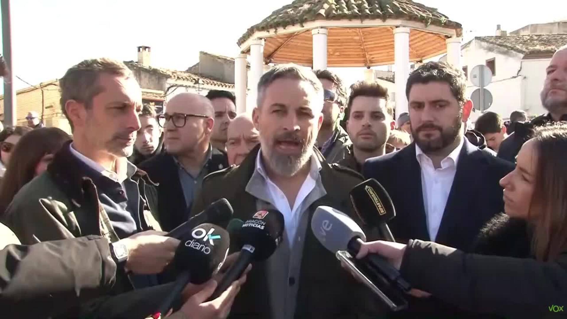 Abascal (Vox) justifica que se llame "traidor y tirano" a Sánchez